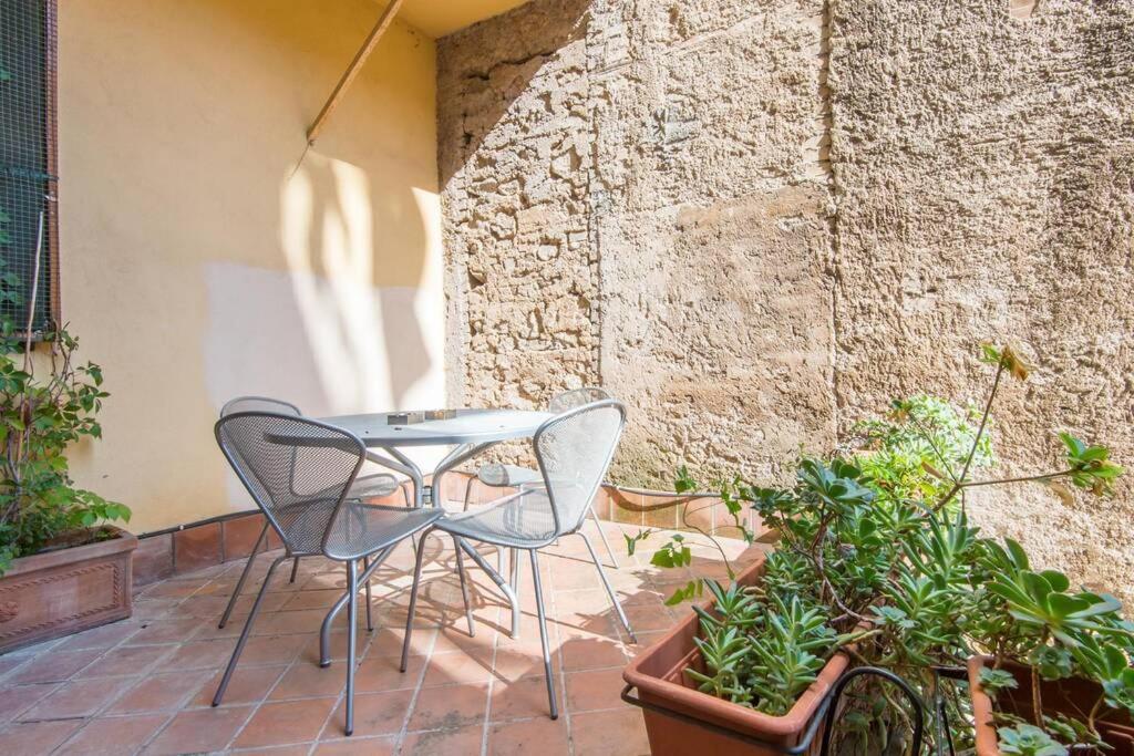 Ghetto Enchanting Terrace * Rom